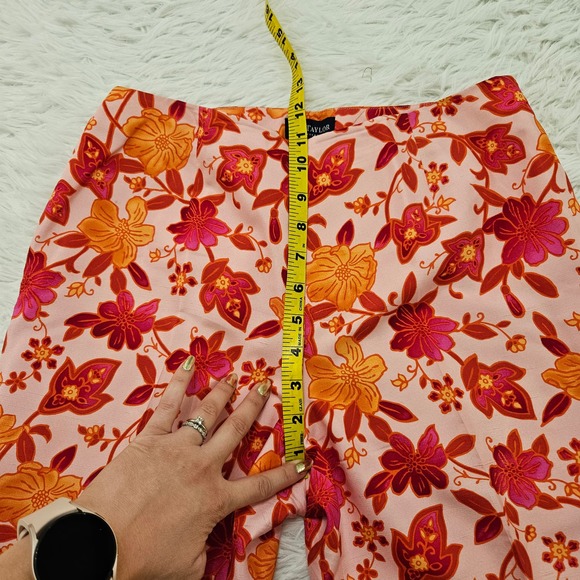 Ann Taylor Women's Vintage Pink Floral 100% Silk High Rise Ankle Pant. Size 8P - Picture 8 of 11